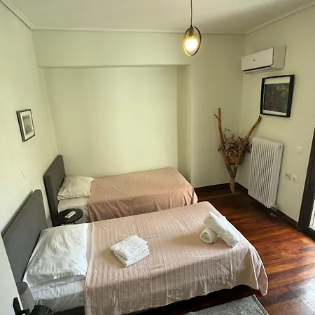 Athena's Sea View Apartament *