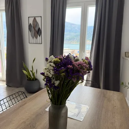 Athena's Sea View 아파트 아르고스톨리온