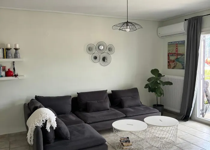 Athena's Sea View Apartman *