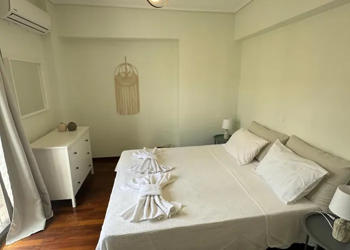 Athena's Sea View Apartman *
